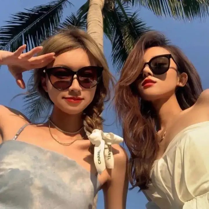 女导与强盗